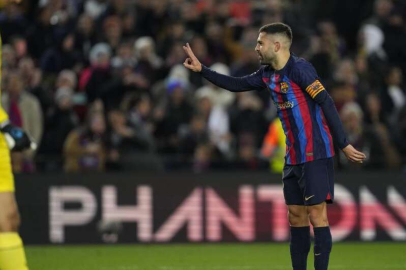 Jordi Alba Barcelona'ya veda ediyor