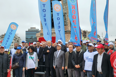 TÜRK-İŞ Kazancı Yokuşu'na karanfil ve Taksim'e çelenk bıraktı