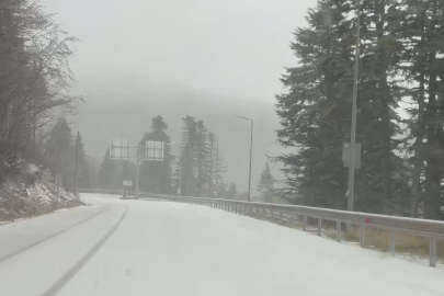 Uludağ'da Mayıs ayında kar sürprizi