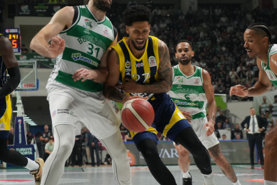 Türkiye Sigorta Basketbol Süper Liginde Bursaspor Fenerbahçe'yi geçemedi