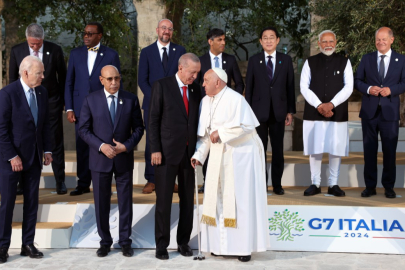 Erdoğan, G7 Zirvesi aile fotoğrafı çekimine katıldı