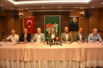 Ali Ademoğlu Bursaspor Divan Kurulu Başkanlığına adaylığını açıkladı