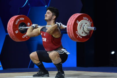 Halter branşında Paris'e giden tek sporcumuz