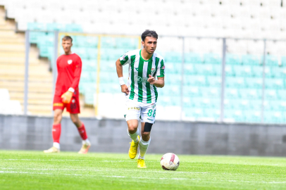 Bursaspor'dan ayrılan Yiğit Fidan, Süper Lig yolunda