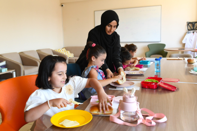 Osmangazi’nin atölyelerinde çocuklar hayatı öğreniyor