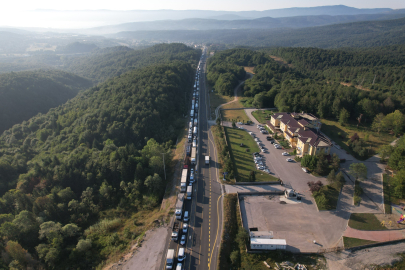 Kaza oldu, Bolu Dağı'nda kilometrelerce araç kuyruğu oluştu