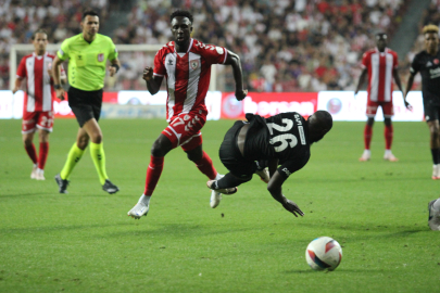 Beşiktaş hız kesmedi