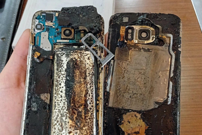 Tamire gelen telefonun bataryası bomba gibi patladı