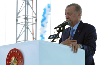 Erdoğan: Terör sopasıyla siyasetin dizayn edildiği günler geride kalmıştır