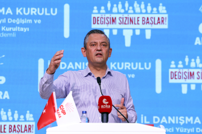 CHP Genel Başkanı Özel: "Bu akşam Kılıçdaroğlu ile bir araya gelip tüzükle ilgili önerilerini alacağım"