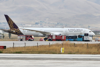 Bomba ihbarı üzerine, Hindistan uçağı Türkiye'ye acil iniş yaptı