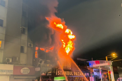 Bursa'da hediyelik eşya mağazasında yangın!