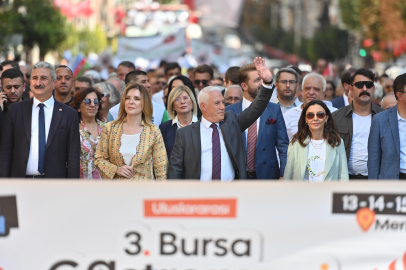 Bursa Gastronomi Festivali kortej yürüyüşüyle başladı