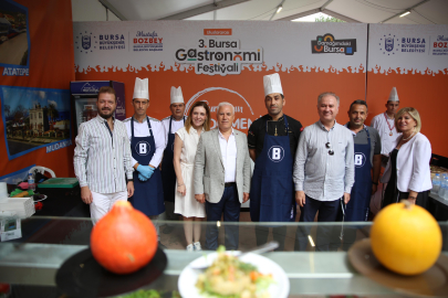 Bursa Gastronomi Festivali’nde 3 günde 500 bin ziyaretçi