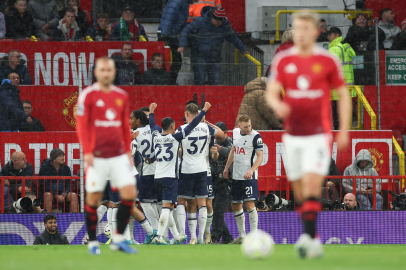 Tottenham, Manchester United deplasmanını 3-0 ile geçti