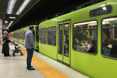 Metronun imdat frenini çektiler binlerce kişi mağdur oldu