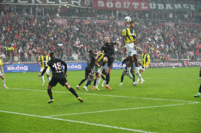 Fenerbahçe zirve yarışında yara aldı