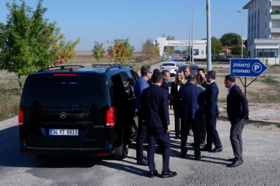 CHP Lideri Özel, Demirtaş'ı cezaevinde ziyaret ediyor