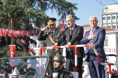 Cumhuriyetin 101. yılı Bursa'da coşkuyla kutlandı