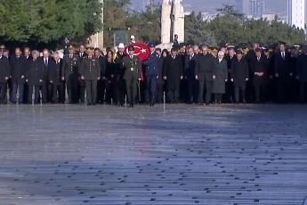 Devlet erkanı Anıtkabir'de