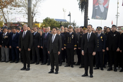 Mudanya'da Ata'ya saygı töreni