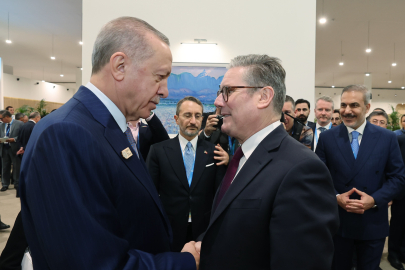 Erdoğan, İngiltere Başbakanı Starmer ile görüştü