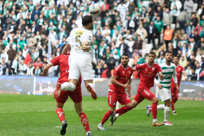 Bursaspor, 11. haftada da 3 puanla yola devam etti