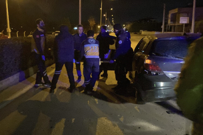 Bursa'da 2 otomobil çarpıştı: 4 yaralı