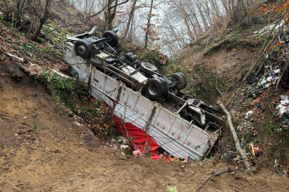 Ormana yuvarlanan kamyona günler sonra ulaşıldı