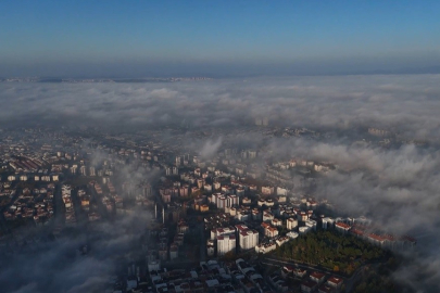 Bursa'da yoğun sis şehri yuttu