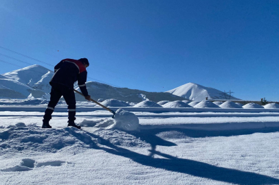 Erzurum -24,6 ile buz kesti